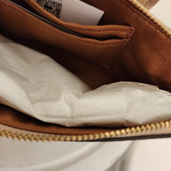 Coach NWT Corner Zip Trio Set Signature Canvas Mixed Clutch - Picture 6 of 8